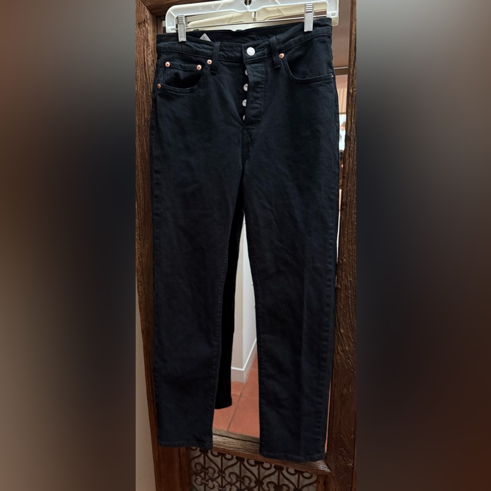 Levi's Charcoal Gray 501 Jeans size 28 EUC